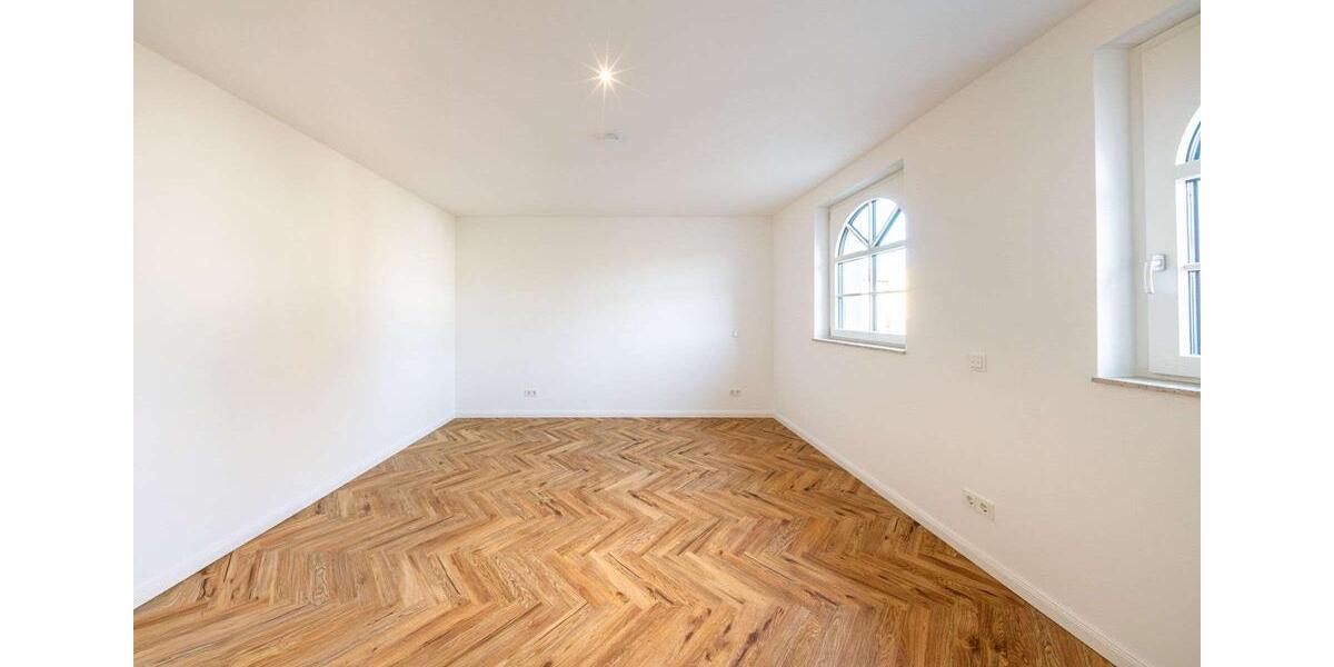 Etagenwohnung Bad Pyrmont - 5 Zimmer, 193 m&sup2;, 2.700&euro; | Angebot:24477824