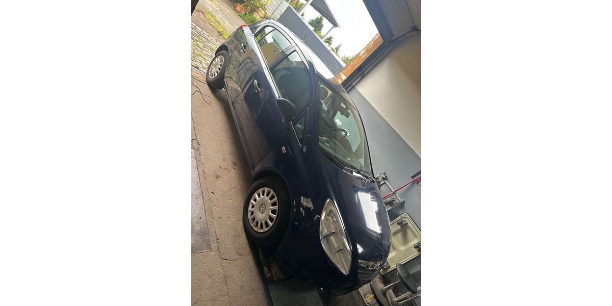 Opel Corsa 56.000 km 2.999 &euro; Braunschweig 38112