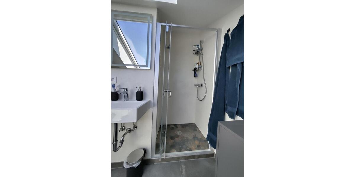 Dachgeschoßwohnung Contwig - 2.5 Zimmer, 52 m&sup2;, 600&euro; | Angebot:26415486