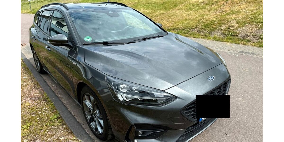 Ford Focus 104.816 km 15.990 &euro; Konz 54329