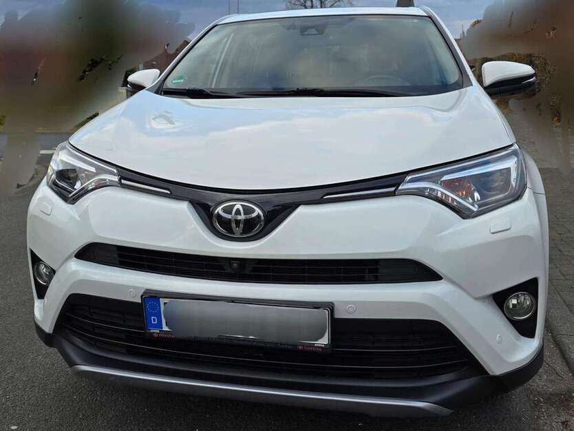 RAV 4