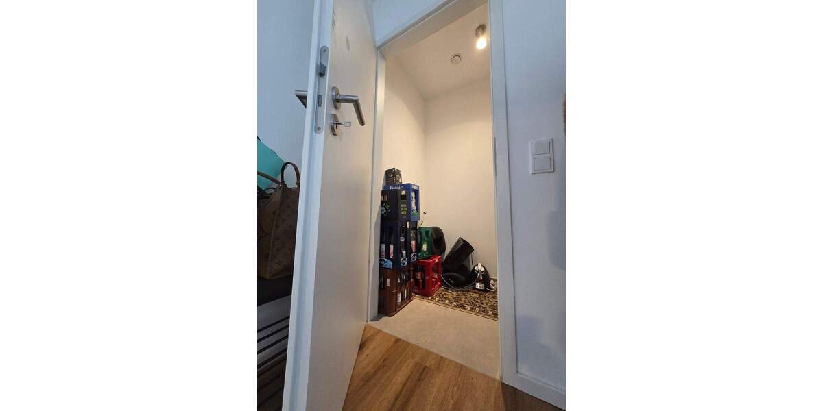 Etagenwohnung Frankfurt am Main Sachsenhausen - 2 Zimmer, 68 m&sup2;, 2.500&euro; | Angebot:25471137