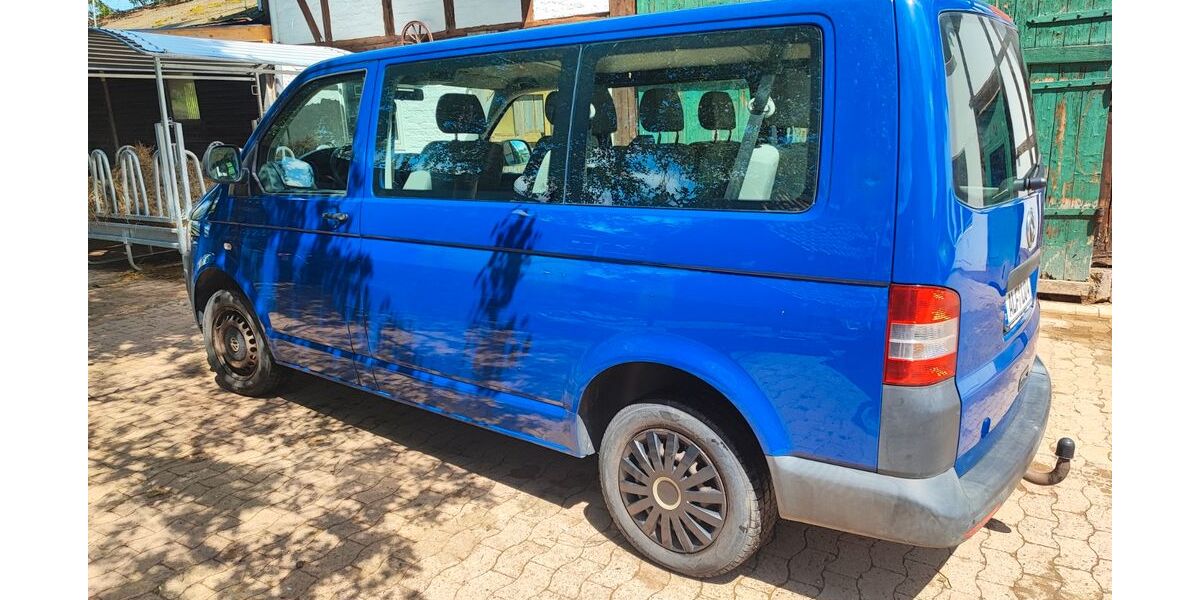 VW T5 Transporter 229.000 km 8.200 &euro; Freden 31084