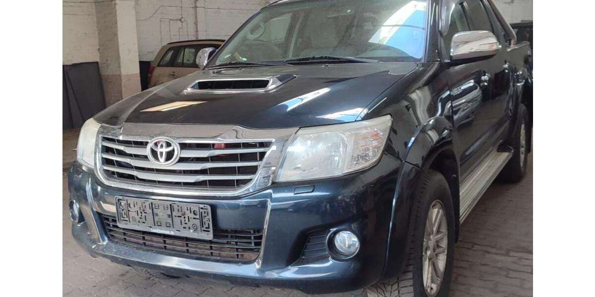 Toyota Hilux 305.105 km 12.600 &euro; Hamburg 20537