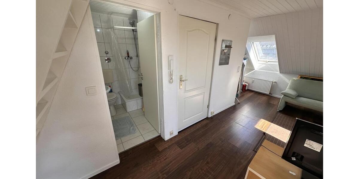 Dachgeschoßwohnung Bremen Neustadt - 1.5 Zimmer, 40 m&sup2;, 650&euro; | Angebot:25407607