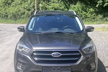 Ford Kuga 115.600 km 9.200 &euro; Breitbrunn 96151