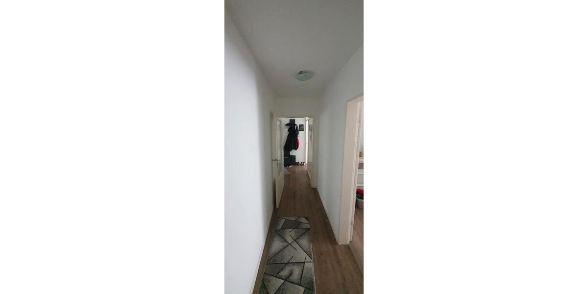Etagenwohnung Siegen Dillnhütten - 4 Zimmer, 143 m&sup2;, 1.300&euro; | Angebot:26412582