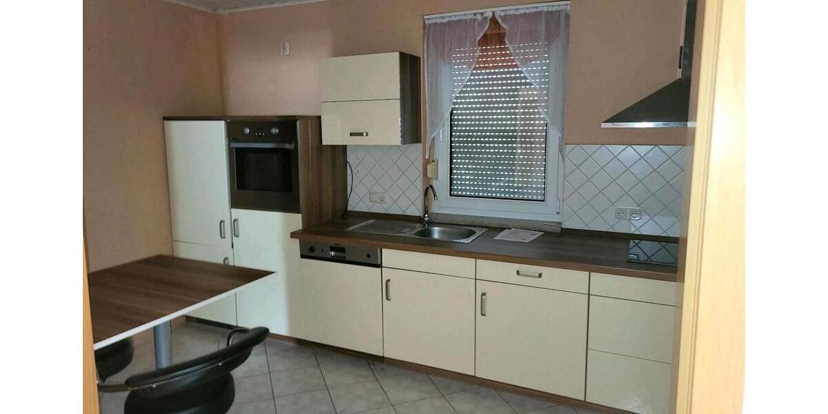 Einfamilienhaus Bad Salzungen Tiefenort - 9 Zimmer, 150 m&sup2;, 85.000&euro; | Angebot:26959081