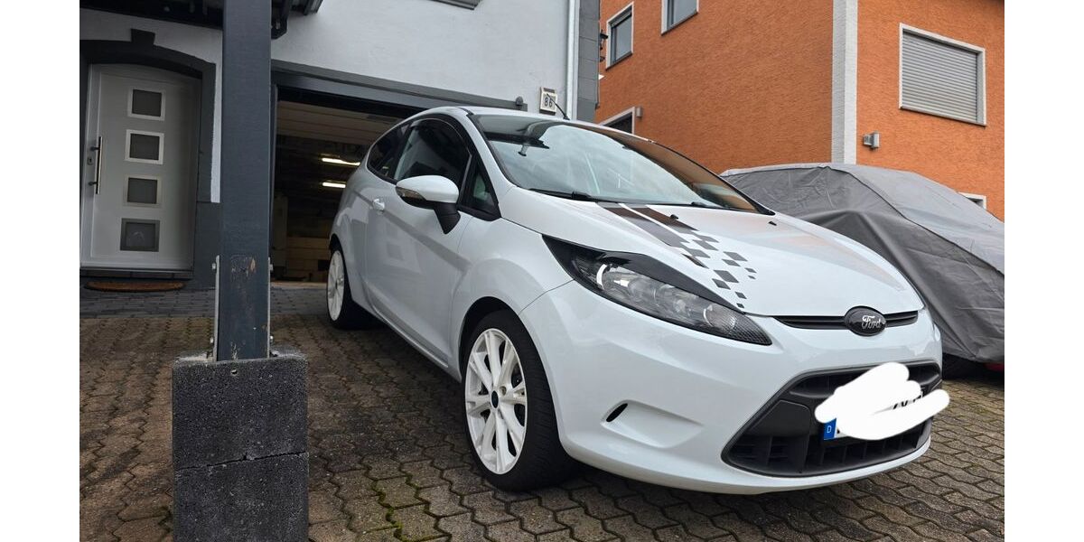 Ford Fiesta 145.100 km 3.499 &euro; Beckingen 66701