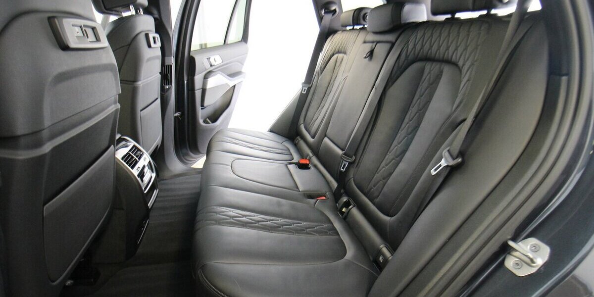 BMW X5 xDrive 40d M Sport LUFT+AHK+PANO-DACH+HEAD-UP 138.527 km 49.900 &euro; Hagenow 19230