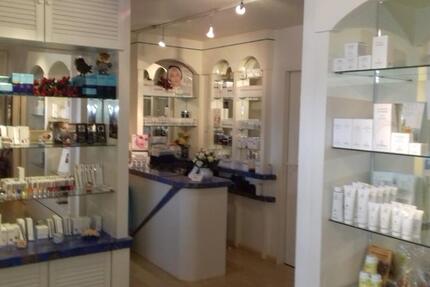 Vermietung von Kosmetik-Fußpflege-Praxis 2 zimmer