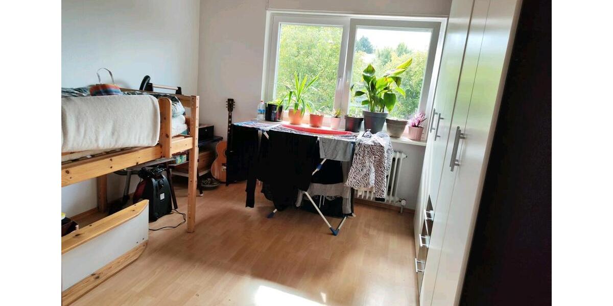 Dachgeschoßwohnung Achern - 3 Zimmer, 90 m&sup2;, 1.150&euro; | Angebot:26676212