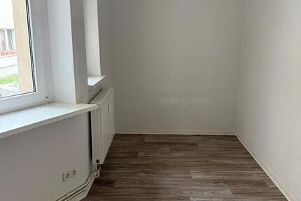 Wohnung Finsterwalde - 1.5 Zimmer, 49 m&sup2;, 435&euro; | Angebot:27632992