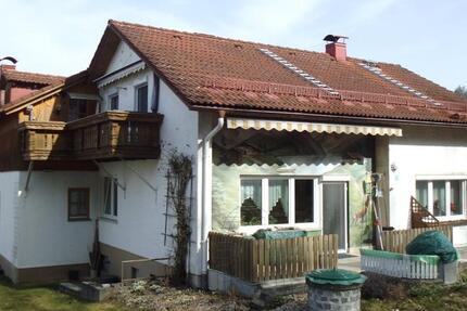 Haus Waldmünchen - 9 Zimmer, 179 m&sup2;, 225.000&euro; | Angebot:25652729