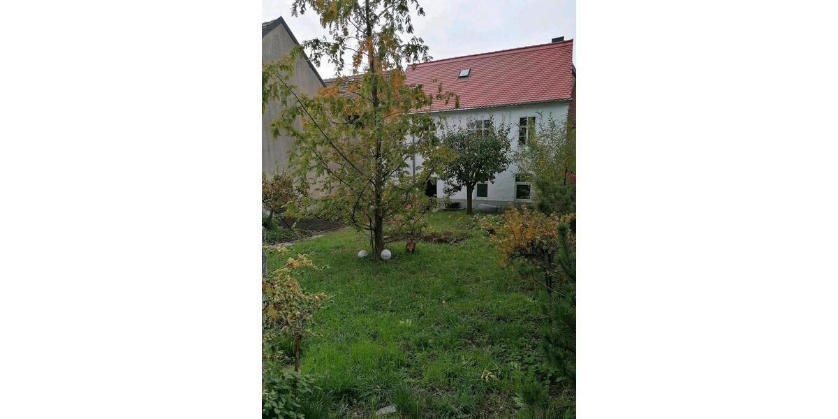 Reihenhaus Kamenz - 9 Zimmer, 130 m&sup2;, 67.000&euro; | Angebot:26250670