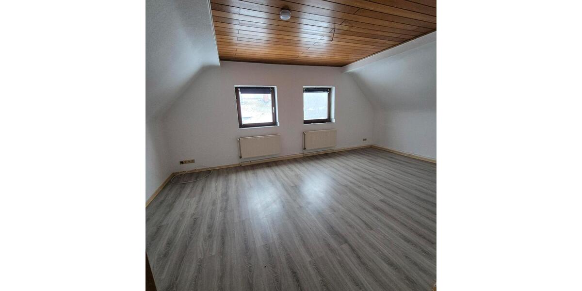 3 Zimmer Obergeschoss WohnungStellplatz Garage 3 zimmer