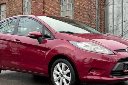 Ford Fiesta 96.500 km 4.800 &euro; Düren 52349