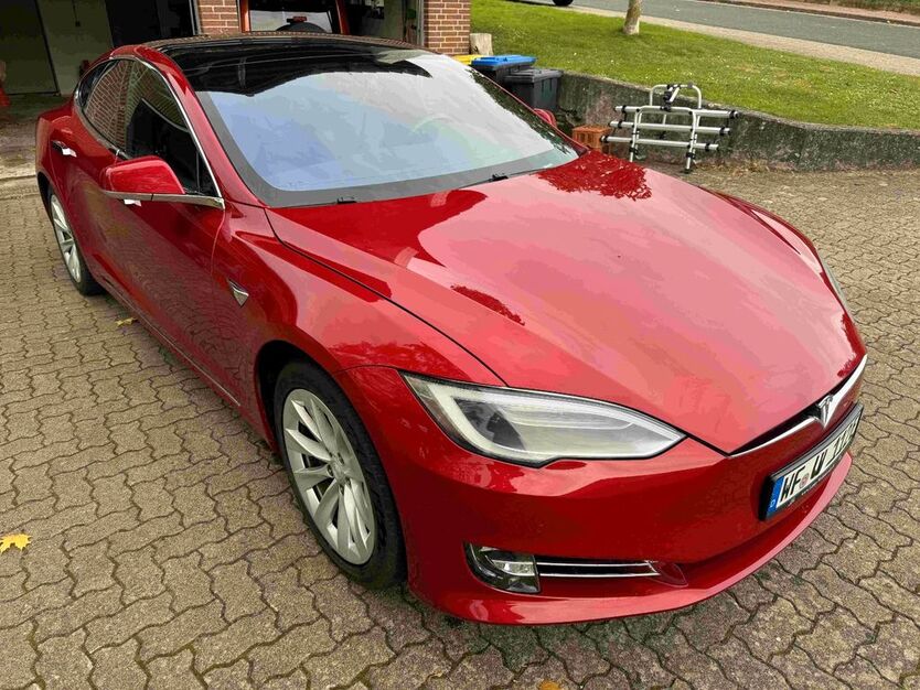Tesla Model S 150.000 km 22.999 € Baddeckenstedt 38271