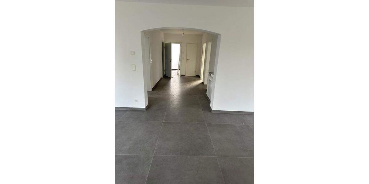 Etagenwohnung Mülheim Saarn - 3 Zimmer, 90 m&sup2;, 1.500&euro; | Angebot:24874819