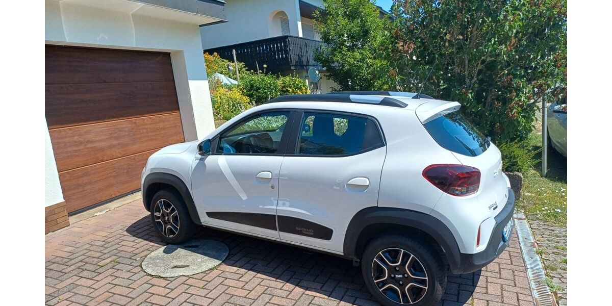 Dacia Spring 11.800 km 11.000 &euro; Lichtenfels 96215