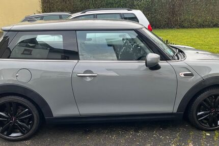 Mini ONE 50.200 km 13.900 &euro; Olsbrücken 67737