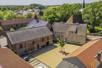Vierseitenhof mit großem Grundstück in Potsdam 1 zimmer