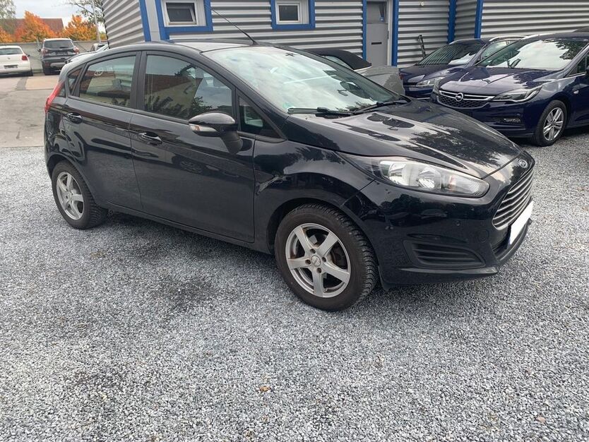 Ford Fiesta 248.000 km 2.999 € Detmold 32758