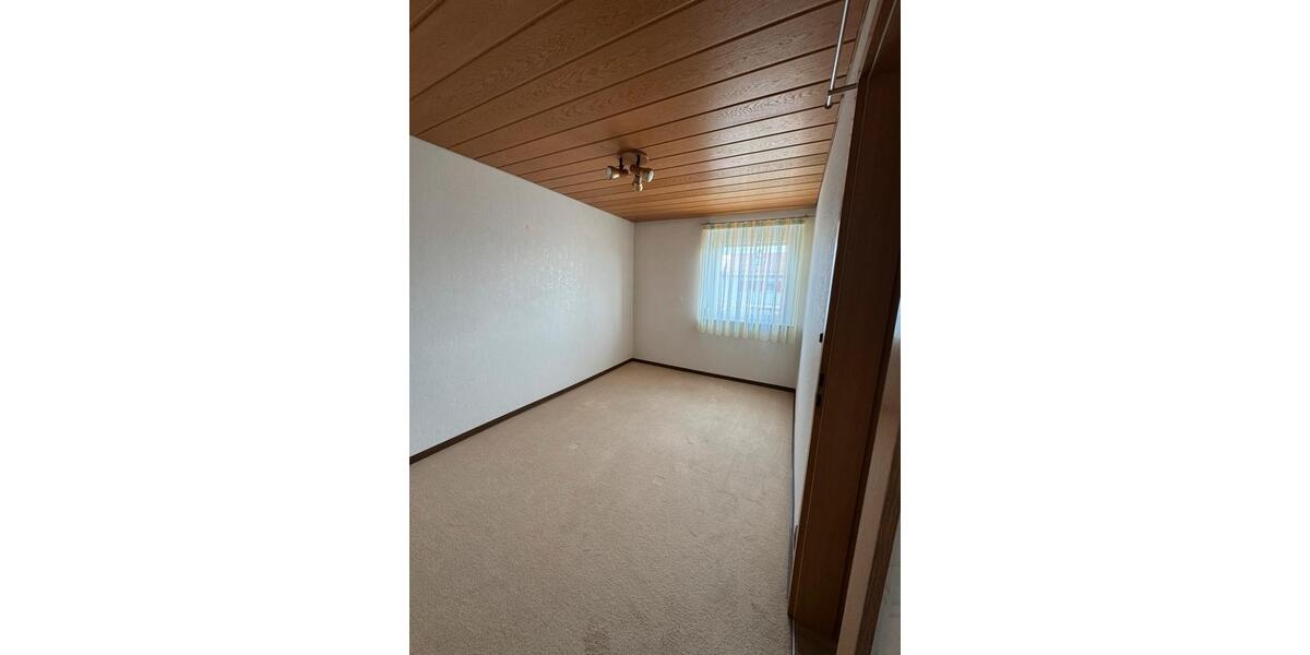 Etagenwohnung Sindelfingen Eichholz - 3 Zimmer, 68 m&sup2;, 1.190&euro; | Angebot:25517072