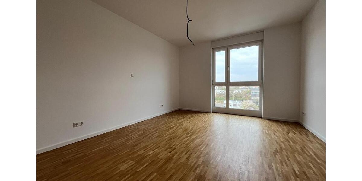 Etagenwohnung Bad Friedrichshall - 4 Zimmer, 133 m&sup2;, 2.020&euro; | Angebot:26068589