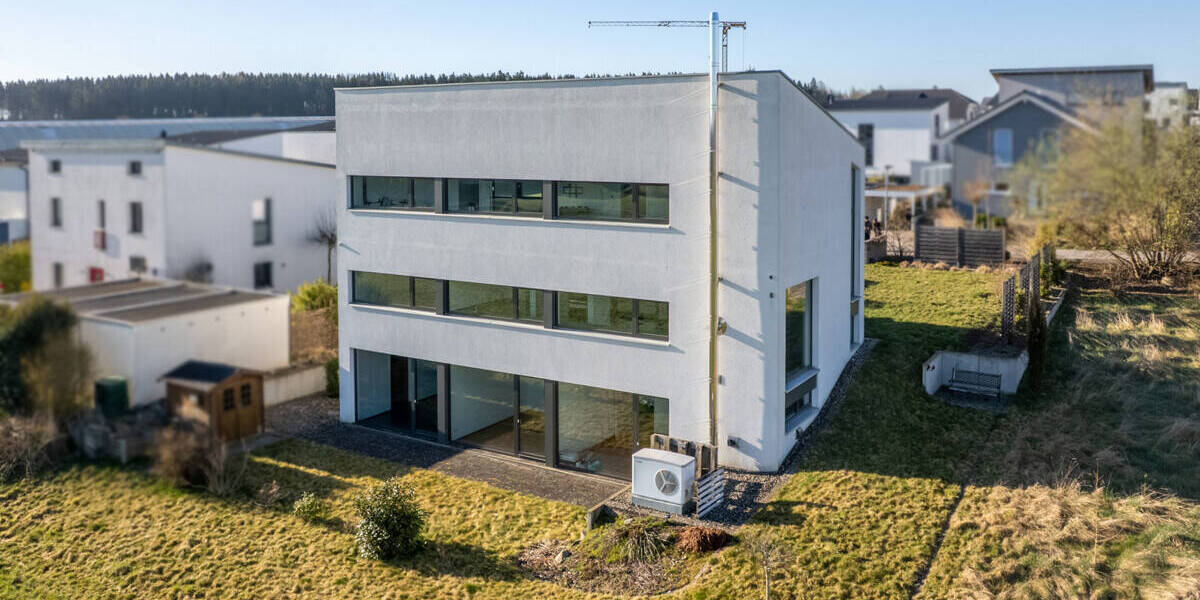 Einfamilienhaus Hüfingen - 8 Zimmer, 222 m&sup2;, 990.000&euro; | Angebot:26277783