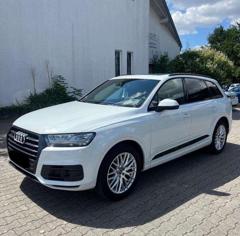 Q7