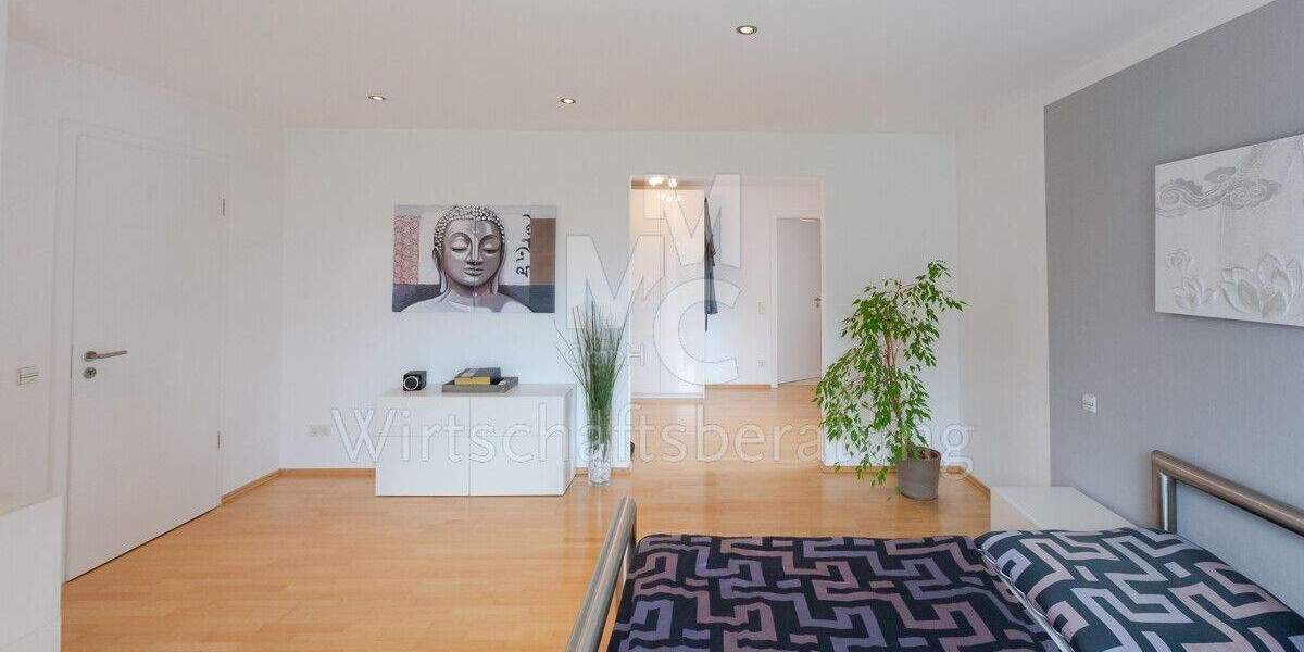 Einfamilienhaus Isernhagen / Altwarmbüchen Altwarmbüchen - 7 Zimmer, 319 m&sup2;, 1.245.000&euro; | Angebot:25475414