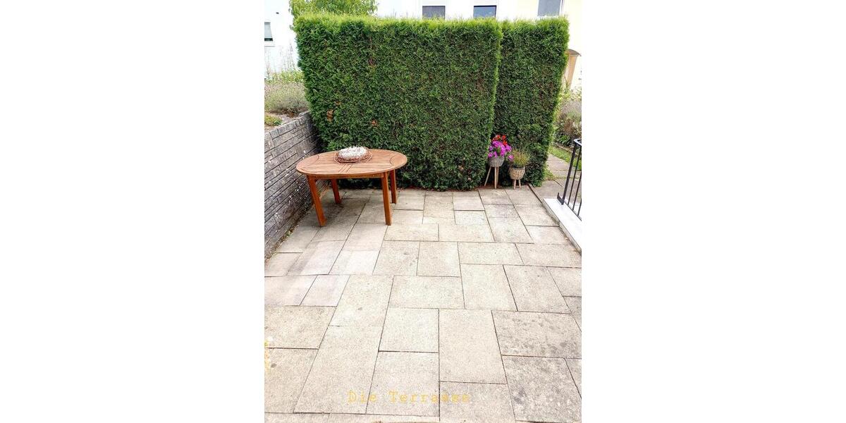 Reihenhaus Reutlingen Orschel-Hagen - 4 Zimmer, 80 m&sup2;, 1.150&euro; | Angebot:24128686