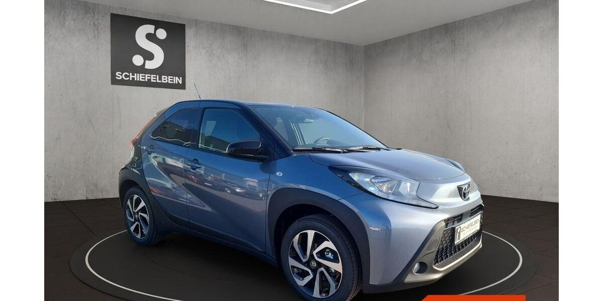 Toyota Aygo (X) 2.000 km 18.880 &euro; Hoyerswerda 02977