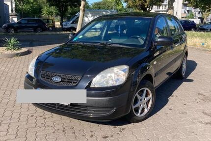 Kia Rio 204.000 km 790 &euro; Mannheim 68169