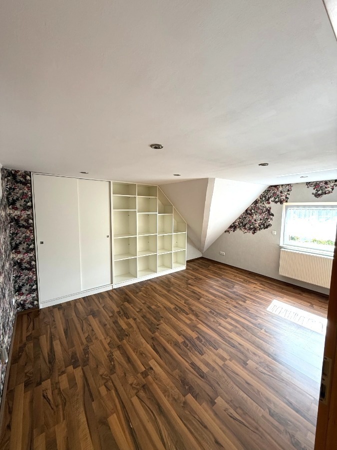Stilvolle DHH klimatisiert mit Garten, Terrasse & Keller – 4 Etagen in bester Lage