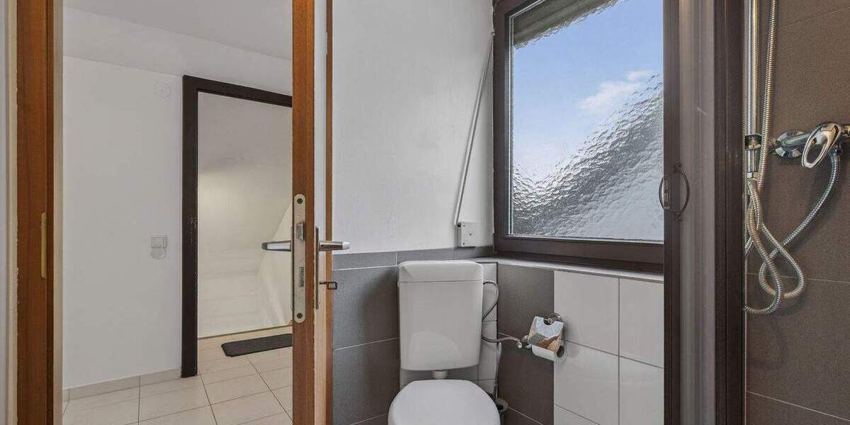 Doppelhaushälfte Karlsruhe Neureut - 6 Zimmer, 147 m&sup2;, 599.000&euro; | Angebot:25681026