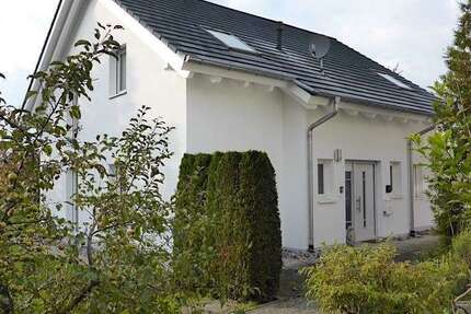 Haus Trossingen - 5.5 Zimmer, 136 m&sup2;, 1.400&euro; | Angebot:26907202