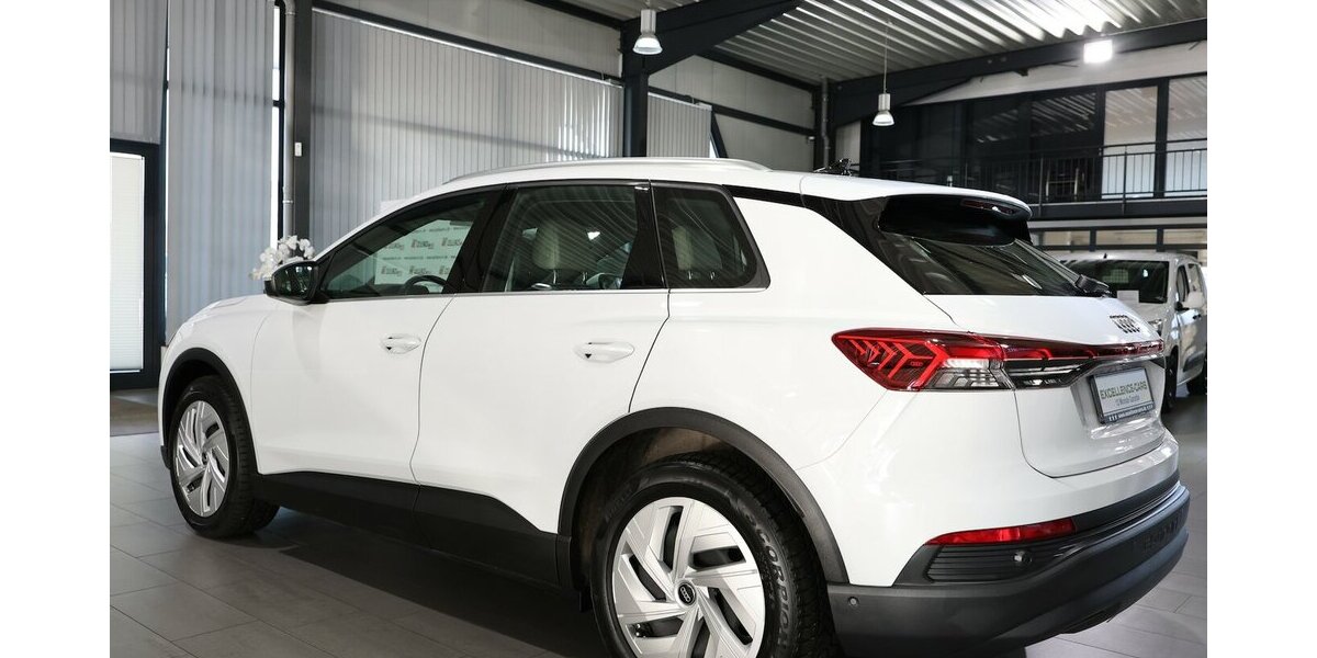 Audi Q4 e-tron 40 WHITE & BLACK & BEIGE / VC+HEAD-UP 50.000 km 27.994 &euro; Hamm 59077