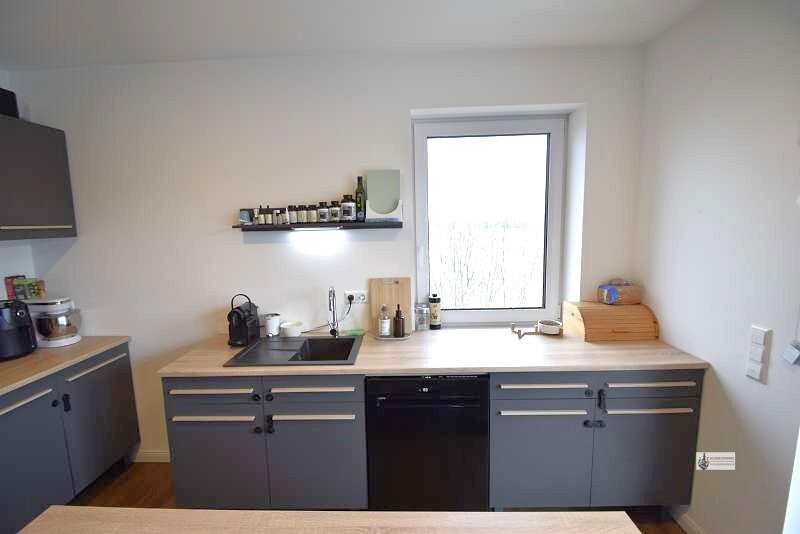 Neu ab 1.7.26 für 2 Personen 2-Zimmer-OG-Wohnung KfW 40+ Bauweise + Aufzug + Balkon + Carport - Etagenwohnung Weyhe | Angebot:25882628