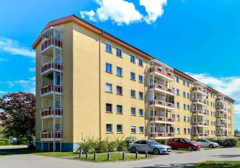 Wohnung zum Mieten in Hoyerswerda 395 € 70.58 m²