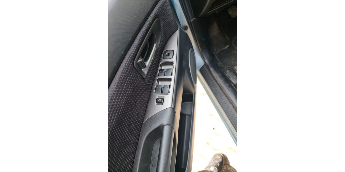 Mazda 3 202.000 km 800 &euro; Bettingen 54646