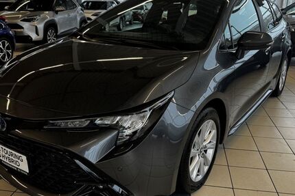 Toyota Corolla 12.710 km 28.890 &euro; Paderborn 33104