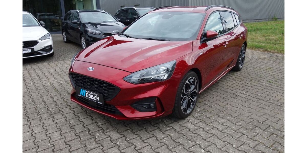 Ford Focus 23.300 km 19.974 &euro; Rees 46459