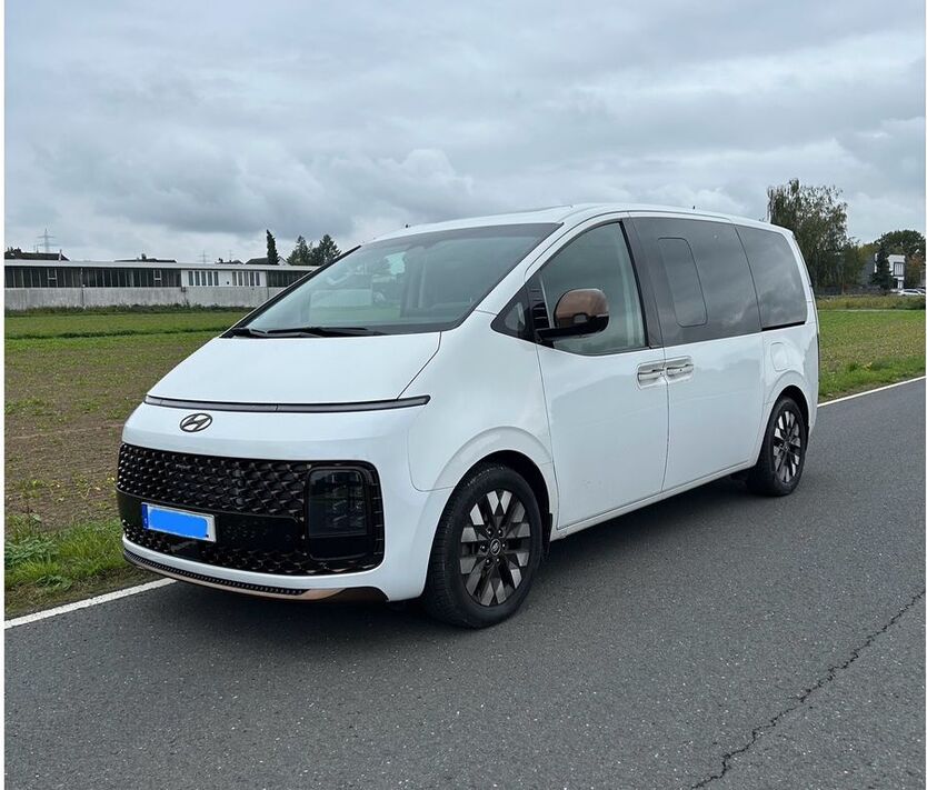 Hyundai STARIA 44.600 km 38.900 € Mörfelden-Walldorf 64546