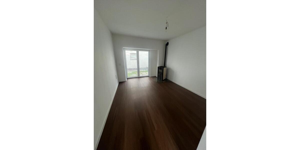 Erdgeschoßwohnung Hengersberg - 2.5 Zimmer, 58 m&sup2;, 600&euro; | Angebot:26163077
