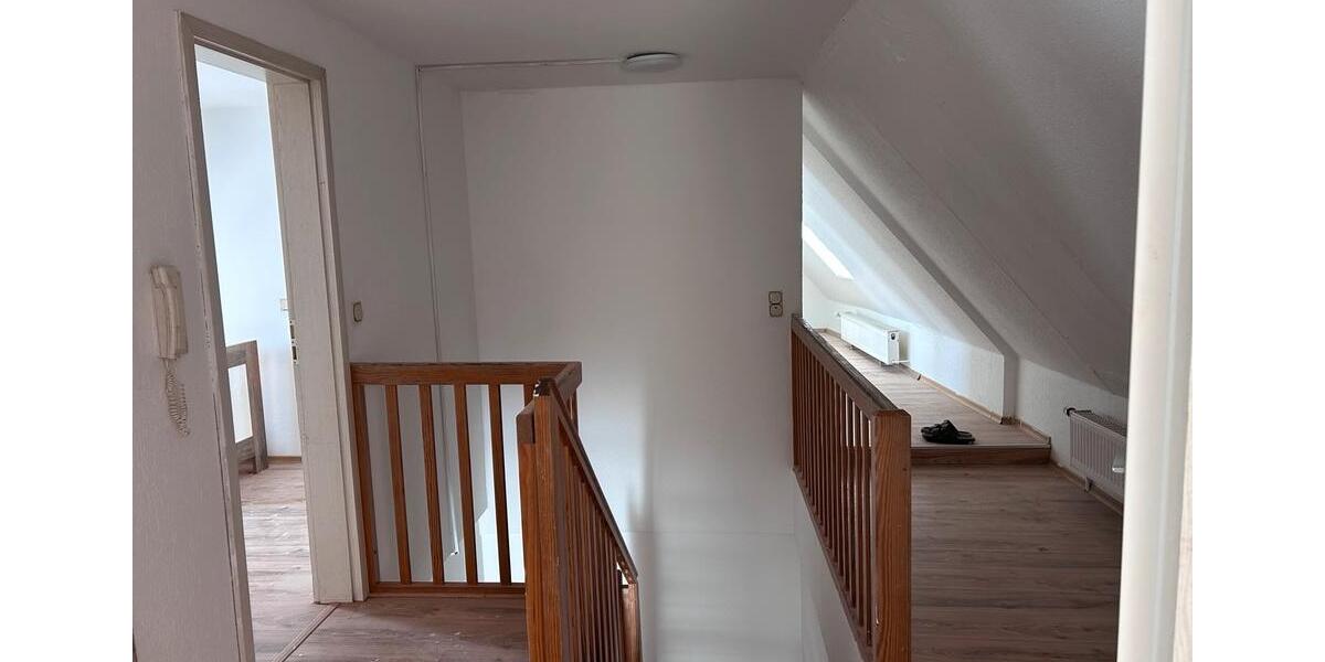 Etagenwohnung Varel - 4 Zimmer, 85 m&sup2;, 800&euro; | Angebot:26272830