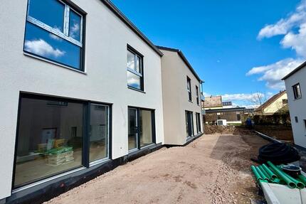 Haus Fulda - 5 Zimmer, 145 m&sup2;, 2.190&euro; | Angebot:26336522