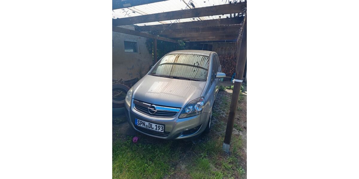 Opel Zafira 183.000 km 1.100 € Kolkwitz 03099