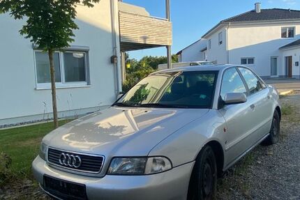 Audi A4 250.000 km 670 &euro; Trossingen 78647
